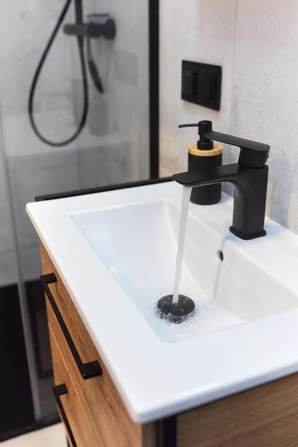 Apartament "Powoli" Z Darmowym Parkingiem كارباش المظهر الخارجي الصورة